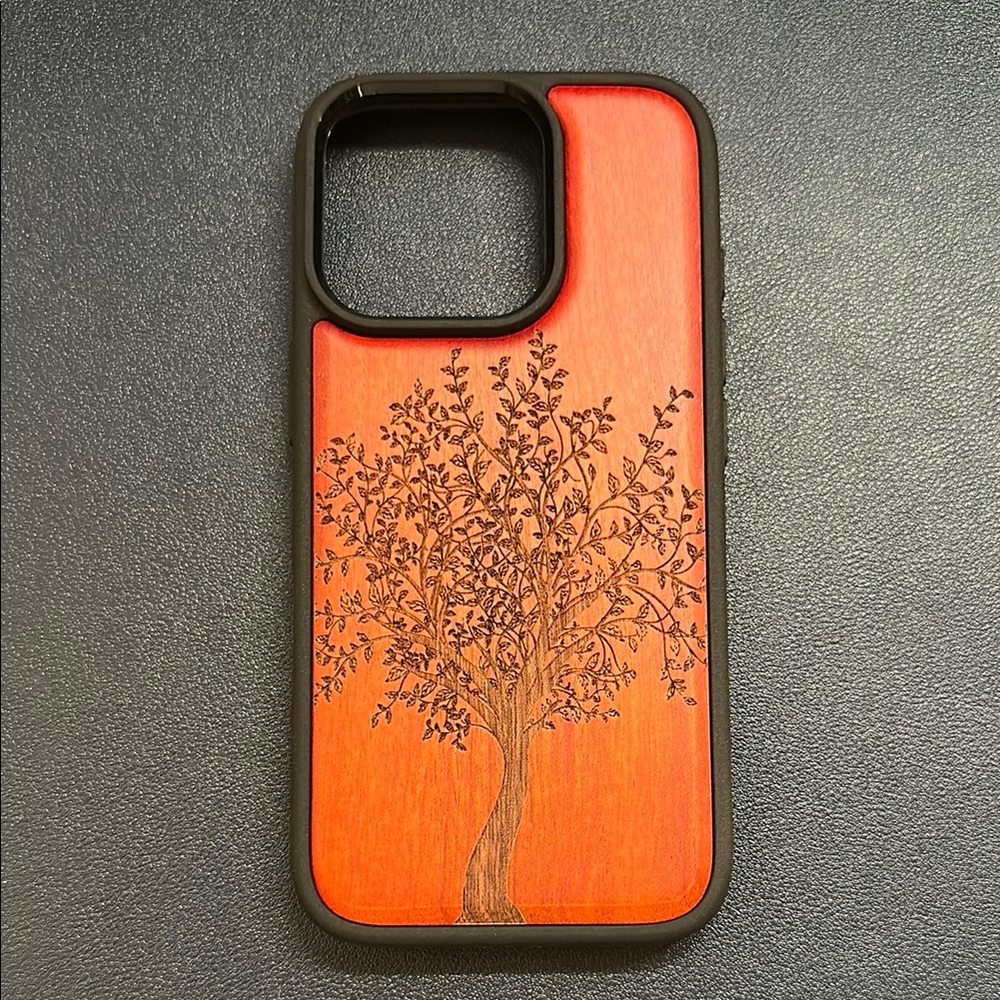 Carveit iPhone 16 Pro Case - Cherry Wood